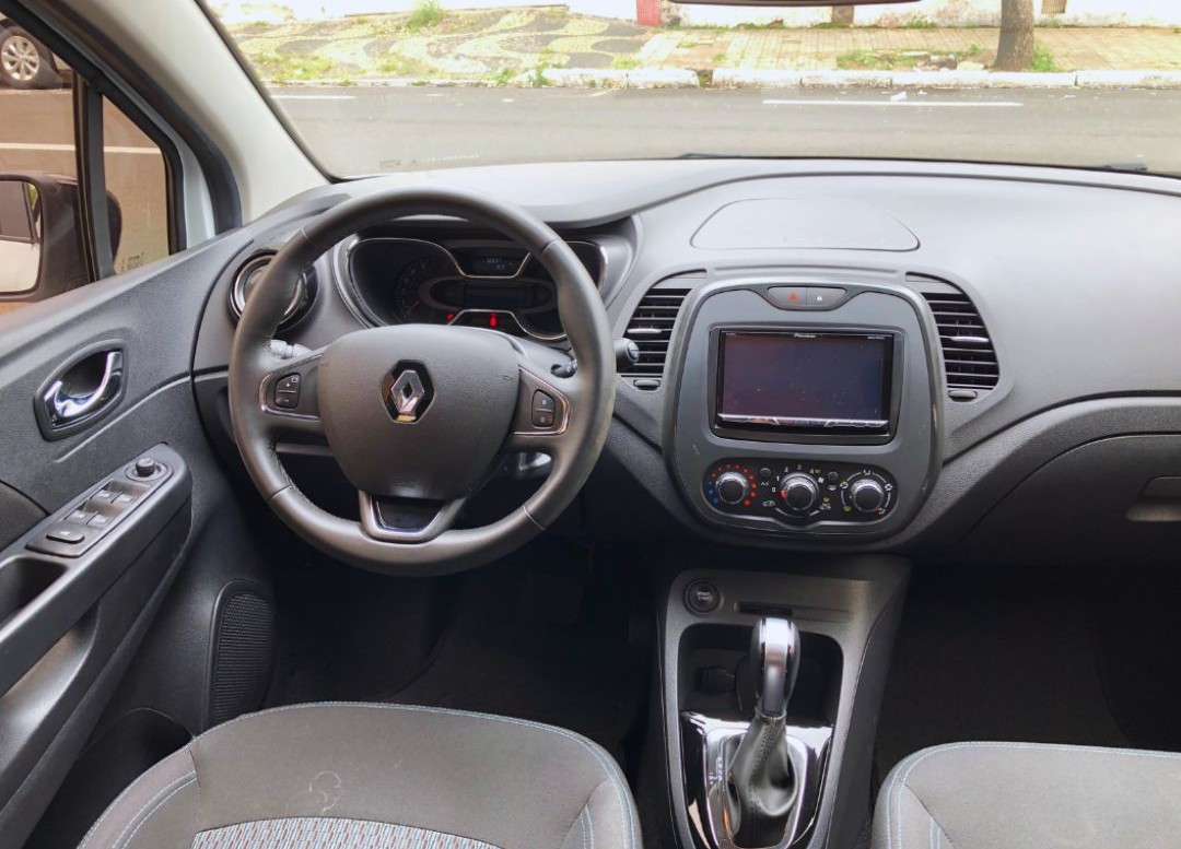 RENAULT / CAPTUR LIFE 1.6 - AUTOMÁTICA