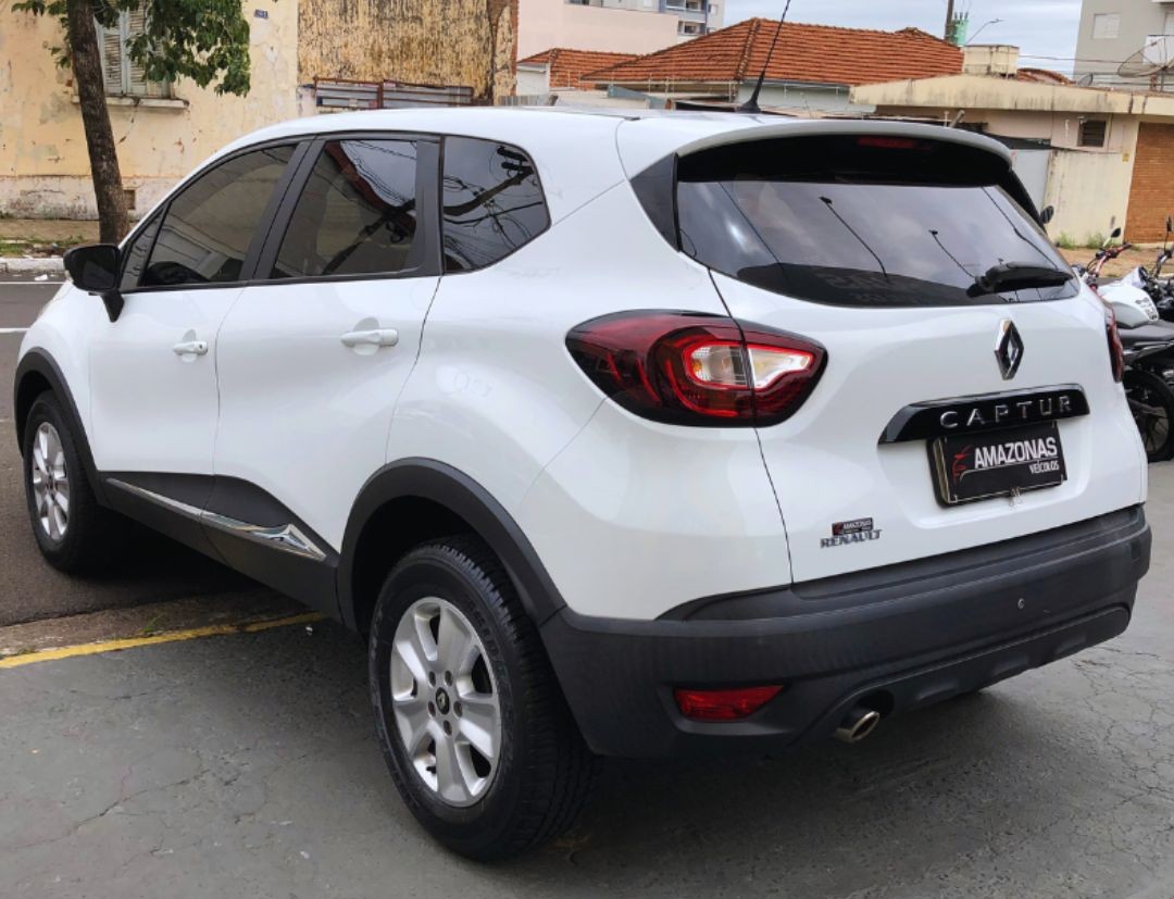 RENAULT / CAPTUR LIFE 1.6 - AUTOMÁTICA
